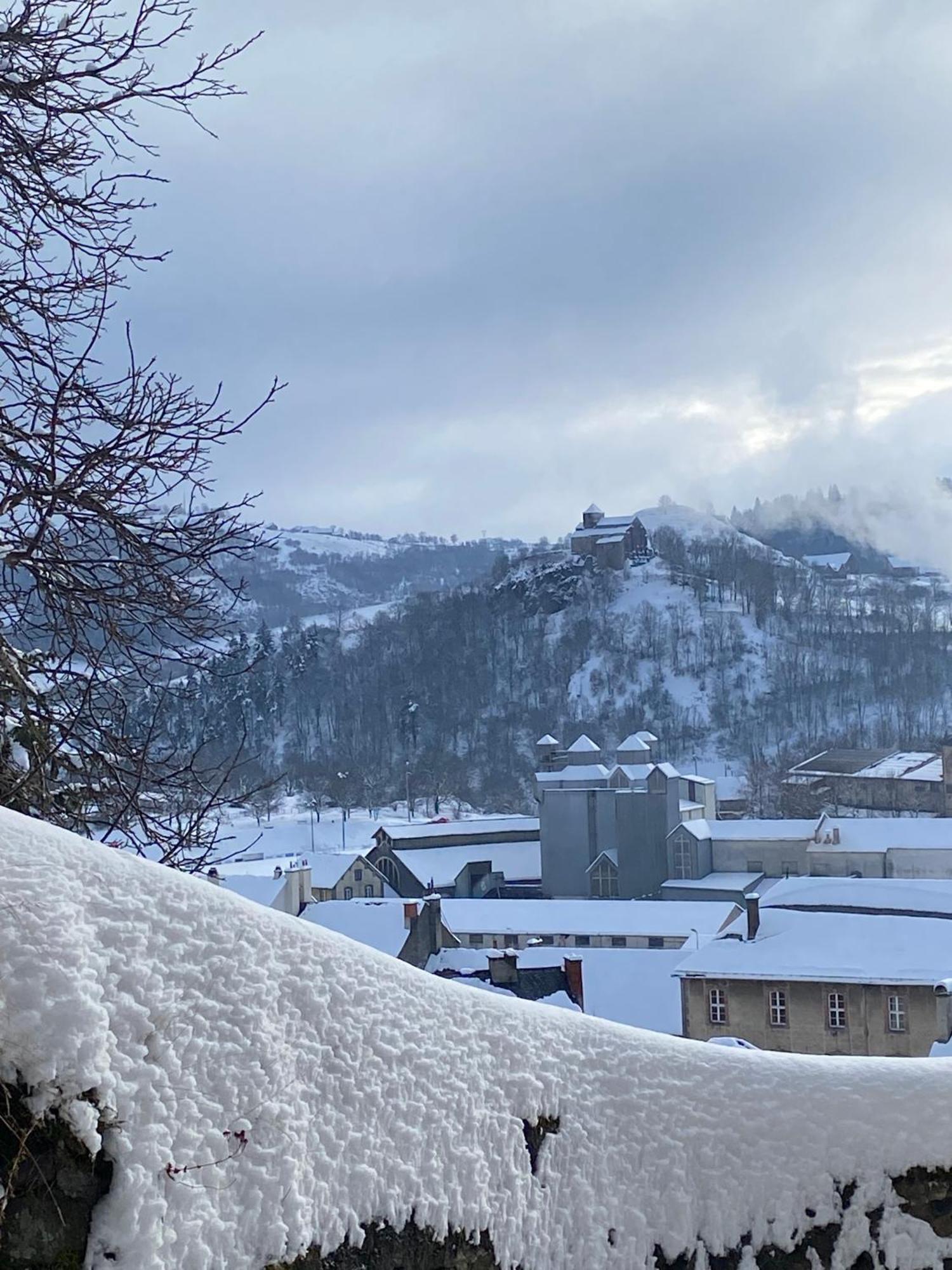 Charmant Appartement Au Coeur Des Volcans D Auvergne Murat  Dış mekan fotoğraf